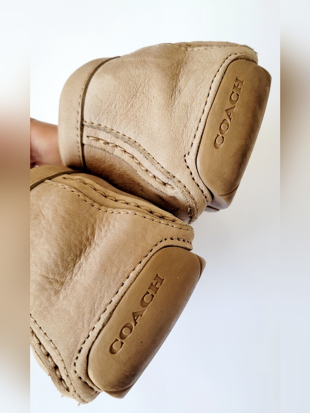 Coach Arlene Turnlock Tan Buttery Soft Suede/Nubuck Loafers/Driving Shoes US 9 - Picture 7 of 16